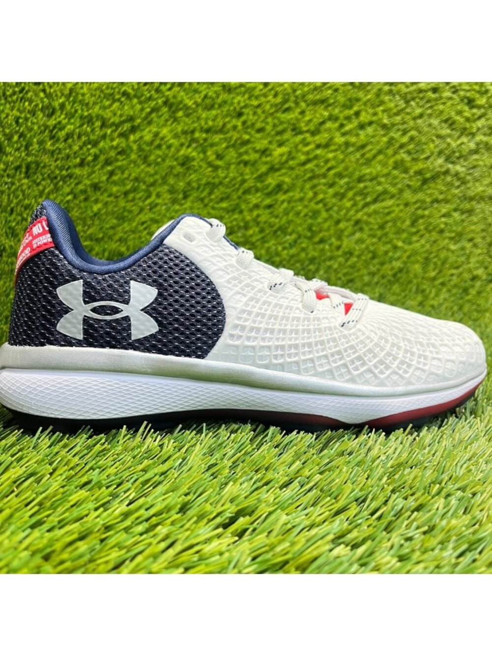 Under Armour Glyde 2.0 Womens Size 7.5 White Navy Red Running Softball Cleats